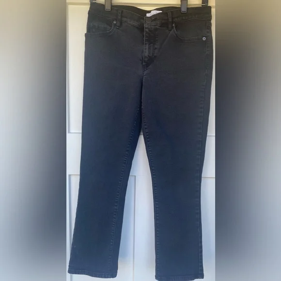 LOFT Jeans Loft Versatile And Stylish Modern Kick Crop Jeans